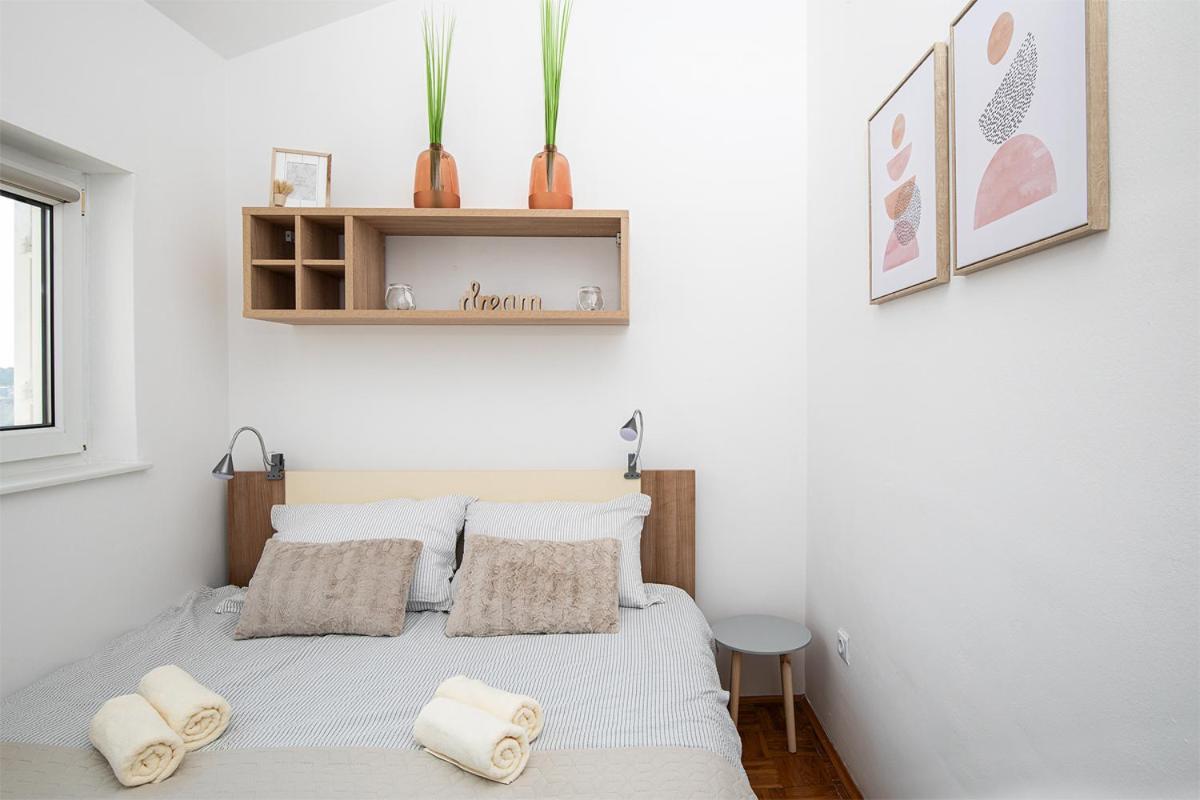 Apartment Aston Пула Екстер'єр фото