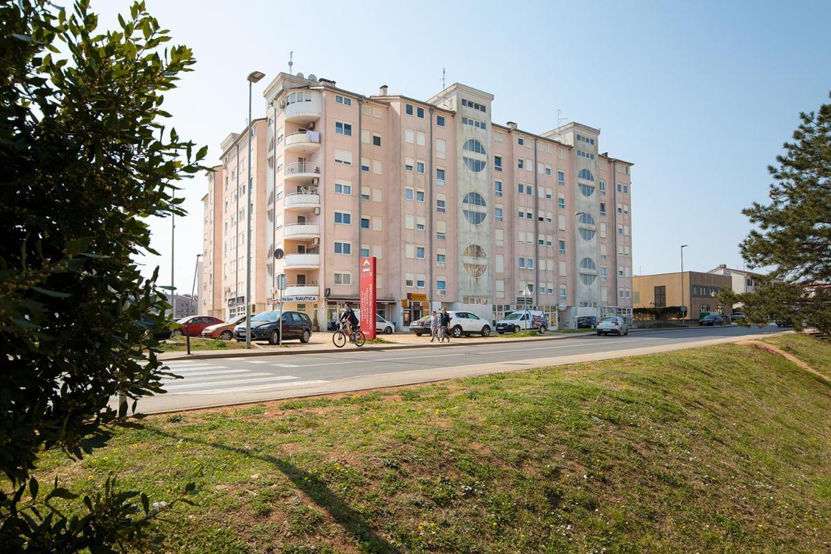 Apartment Aston Пула Екстер'єр фото